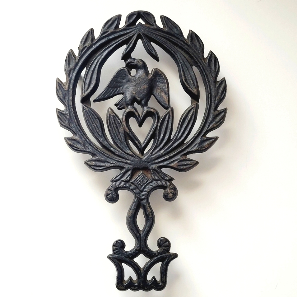 Vintage Griswold Cast Iron Trivet Eagle Heart MCM 1950's